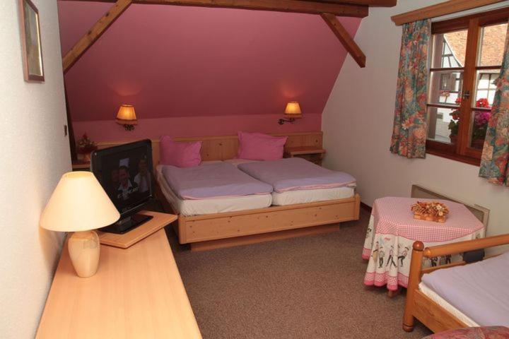 Hotel et Spa du Scharrach Scharrachbergheim-Irmstett Zimmer foto